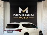 Hyundai Santa Fe 2022 года за 17 500 000 тг. в Караганда – фото 2