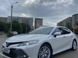 Toyota Camry 2018 года за 13 999 999 тг. в Караганда – фото 2