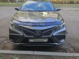Toyota Camry 2021 года за 13 400 000 тг. в Караганда