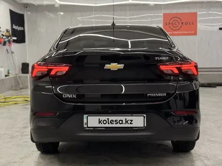 Chevrolet Onix 2023 года за 5 300 000 тг. в Астана – фото 2