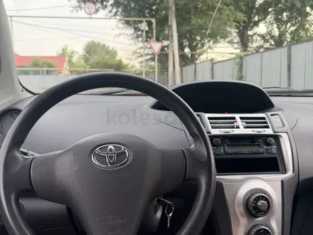 Toyota Yaris 2006 года за 2 850 000 тг. в Алматы – фото 17