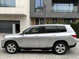 Toyota Highlander 2013 года за 13 500 000 тг. в Алматы – фото 3