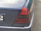 Mercedes-Benz C 280 1995 года за 1 800 000 тг. в Талдыкорган – фото 4