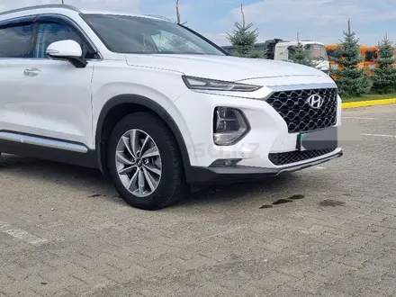 Hyundai Santa Fe 2020 года за 15 700 000 тг. в Уральск – фото 16