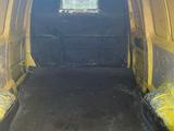 Volkswagen Transporter 2013 года за 6 000 000 тг. в Шымкент – фото 5