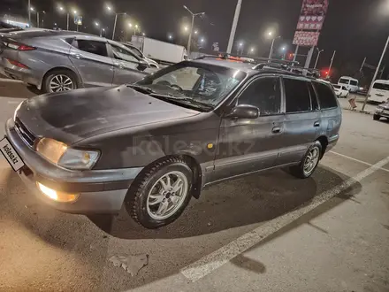 Toyota Caldina 1995 года за 2 100 000 тг. в Алматы