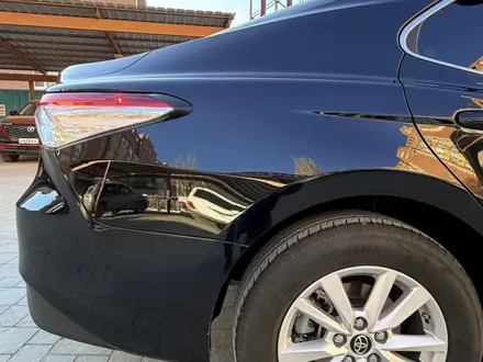 Toyota Camry 2019 года за 13 300 000 тг. в Актобе – фото 13