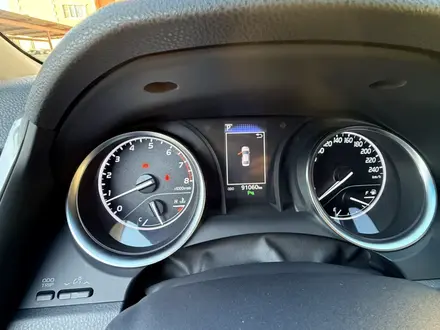 Toyota Camry 2019 года за 13 300 000 тг. в Актобе – фото 28