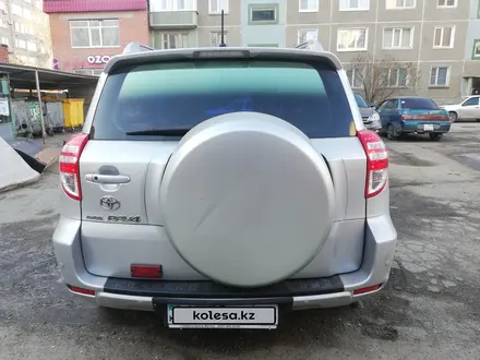 Toyota RAV4 2011 года за 9 600 000 тг. в Усть-Каменогорск – фото 2