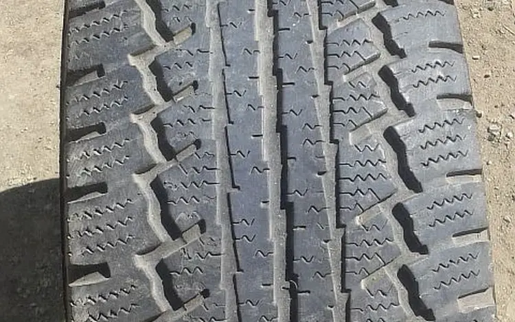 ОДНУ усиленную шину (С) (для автомашин типа: бус, минивен) 215/65 R1 за 30 000 тг. в Астана