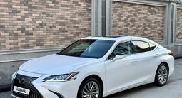 Lexus ES 250 2019 годаүшін18 500 000 тг. в Шымкент