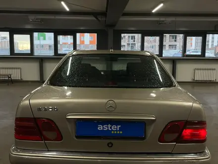 Mercedes-Benz E 280 1997 года за 2 300 000 тг. в Астана