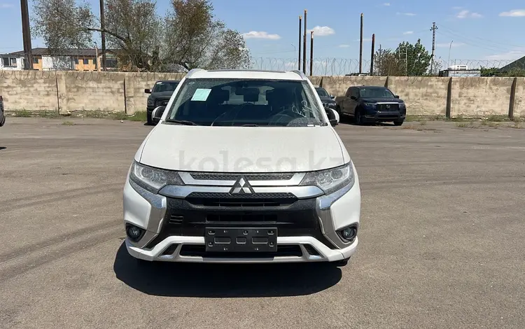 Mitsubishi Outlander 2022 годаүшін10 500 000 тг. в Актау