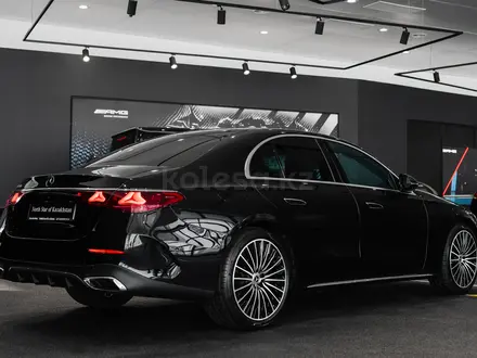 Mercedes-Benz E 300 Premium 2025 года за 48 000 000 тг. в Астана – фото 4
