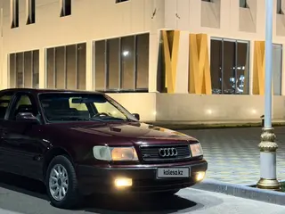 Audi 100