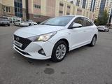 Hyundai Accent 2021 года за 5 680 000 тг. в Астана