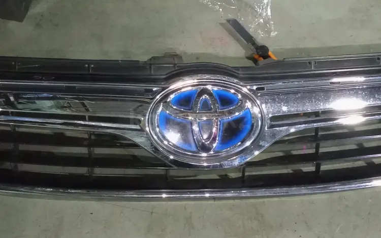 Решетка радиатора Toyota Camry XV50үшін45 000 тг. в Усть-Каменогорск