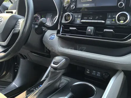 Toyota Highlander 2022 года за 20 000 000 тг. в Алматы – фото 9