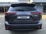 Toyota Highlander 2022 года за 20 000 000 тг. в Алматы – фото 4
