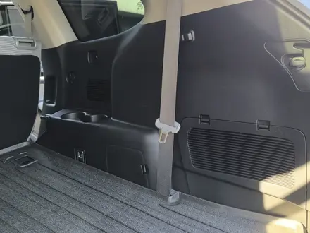 Toyota Highlander 2022 года за 20 000 000 тг. в Алматы – фото 22