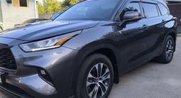 Toyota Highlander 2022 года за 20 000 000 тг. в Алматы – фото 2