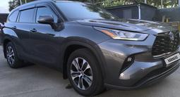 Toyota Highlander 2022 года за 20 000 000 тг. в Алматы