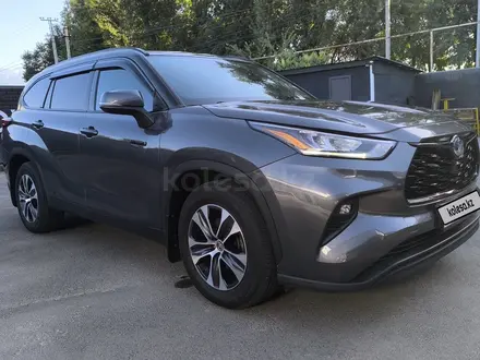 Toyota Highlander 2022 года за 20 000 000 тг. в Алматы