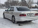 Mercedes-Benz E 230 1995 года за 2 000 000 тг. в Караганда – фото 3