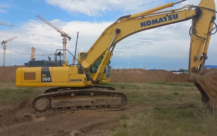 Komatsu  PC300 2017 года за 40 000 000 тг. в Астана