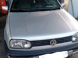 Volkswagen Golf 1996 годаүшін2 200 000 тг. в Алматы