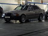 Mercedes-Benz C 180 1995 года за 1 900 000 тг. в Петропавловск – фото 2
