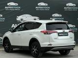 Toyota RAV4 2017 годаүшін11 890 000 тг. в Актау – фото 4