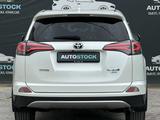 Toyota RAV4 2017 годаүшін11 890 000 тг. в Актау – фото 5