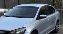 Volkswagen Polo 2012 года за 4 100 000 тг. в Астана – фото 2