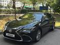 Lexus ES 200 2020 года за 20 000 000 тг. в Алматы