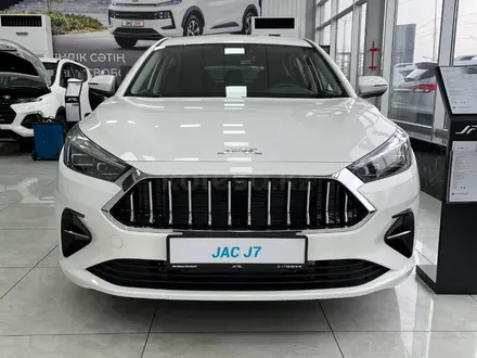 JAC J7 Luxury CVT 2025 года за 6 990 000 тг. в Шымкент – фото 2