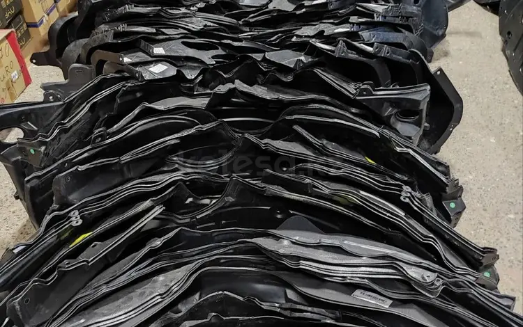 Подкрылки за 8 000 тг. в Астана