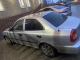 Hyundai Accent 2006 годаүшін900 000 тг. в Актобе – фото 3