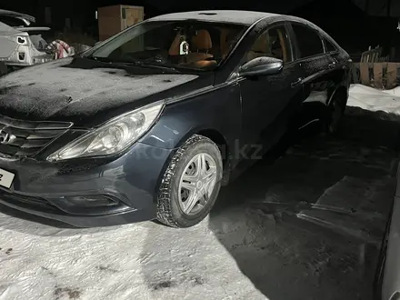 Hyundai Sonata 2013 года за 2 500 000 тг. в Астана