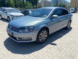 Volkswagen Passat 2013 года за 6 390 000 тг. в Алматы – фото 5