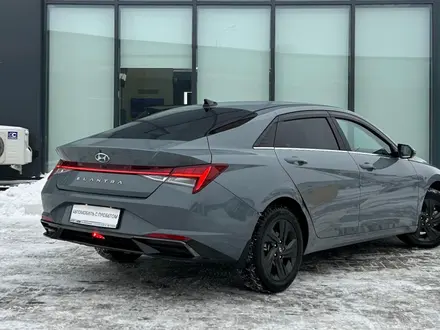 Hyundai Elantra 2021 года за 8 990 000 тг. в Караганда – фото 5