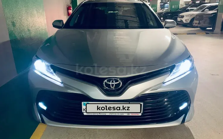 Toyota Camry 2020 года за 11 950 000 тг. в Алматы