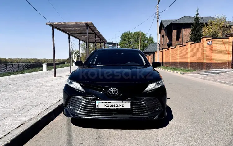 Toyota Camry 2020 года за 13 800 000 тг. в Павлодар