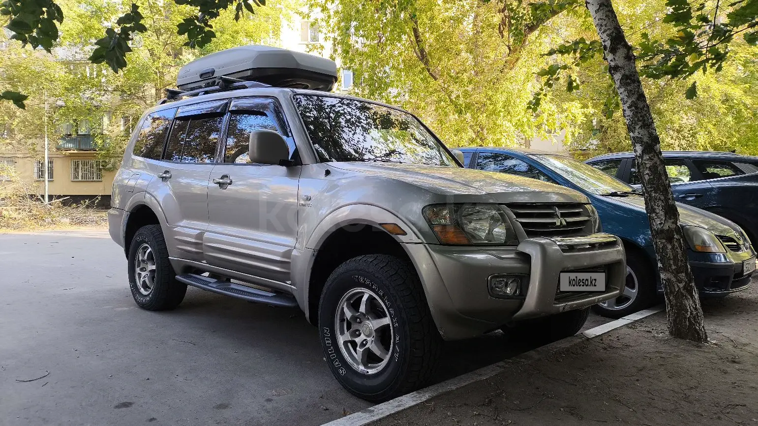 Mitsubishi Montero, 2002