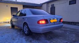 Mercedes-Benz E 200 1996 года за 2 700 000 тг. в Кызылорда