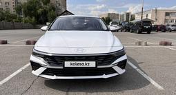 Hyundai Elantra 2024 года за 8 655 000 тг. в Алматы – фото 2