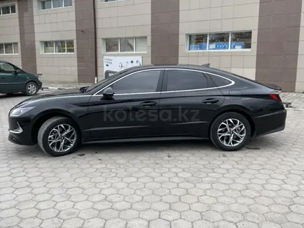 Hyundai Sonata 2022 года за 10 500 000 тг. в Караганда – фото 24