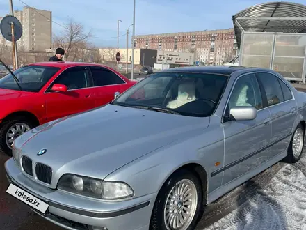 BMW 528 1996 года за 2 800 000 тг. в Караганда