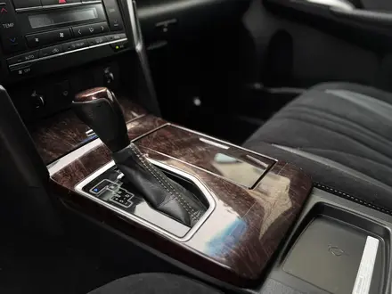 Toyota Camry 2017 года за 10 000 000 тг. в Алматы – фото 16
