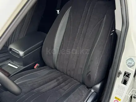 Toyota Camry 2017 года за 10 000 000 тг. в Алматы – фото 8